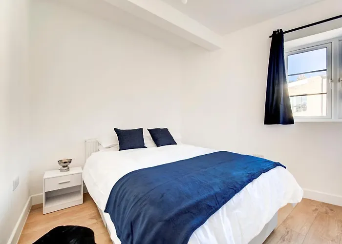 2 Bedroom Apartment In Brixton With Wi-Fi